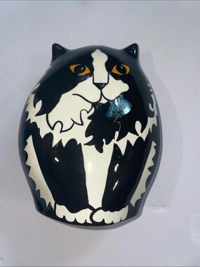 2001 Nina Lyman Black & White Cat 7”Ceramic Vase